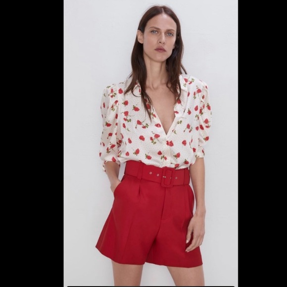 Zara Pants - Zara high waist short with belt